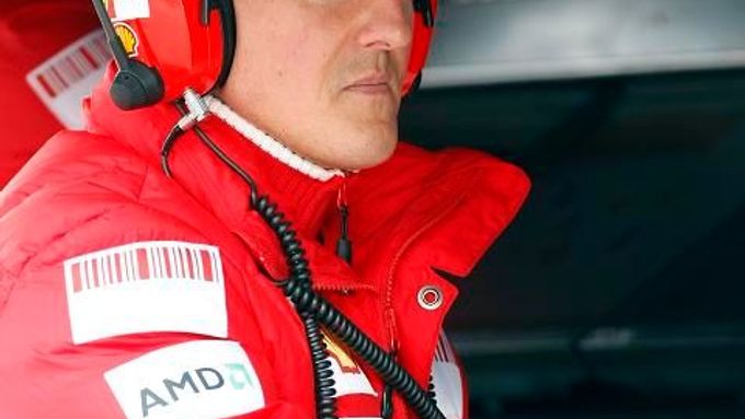 Michael Schumacher se vrací za volant