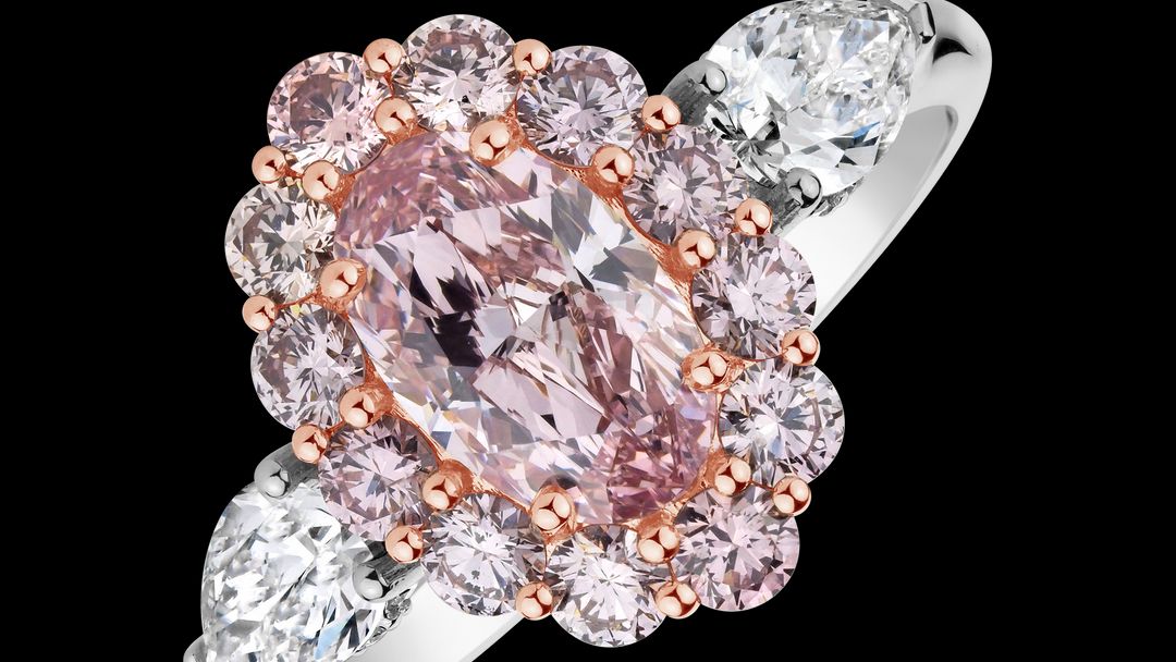 Raritní růžový diamant