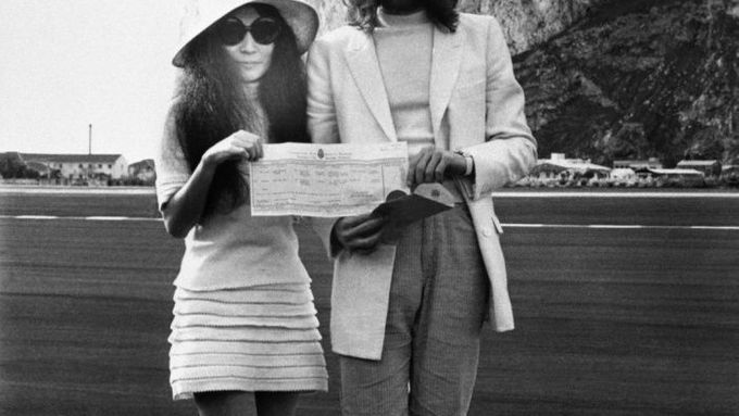 John Lennon s manželkou Yoko Ono.