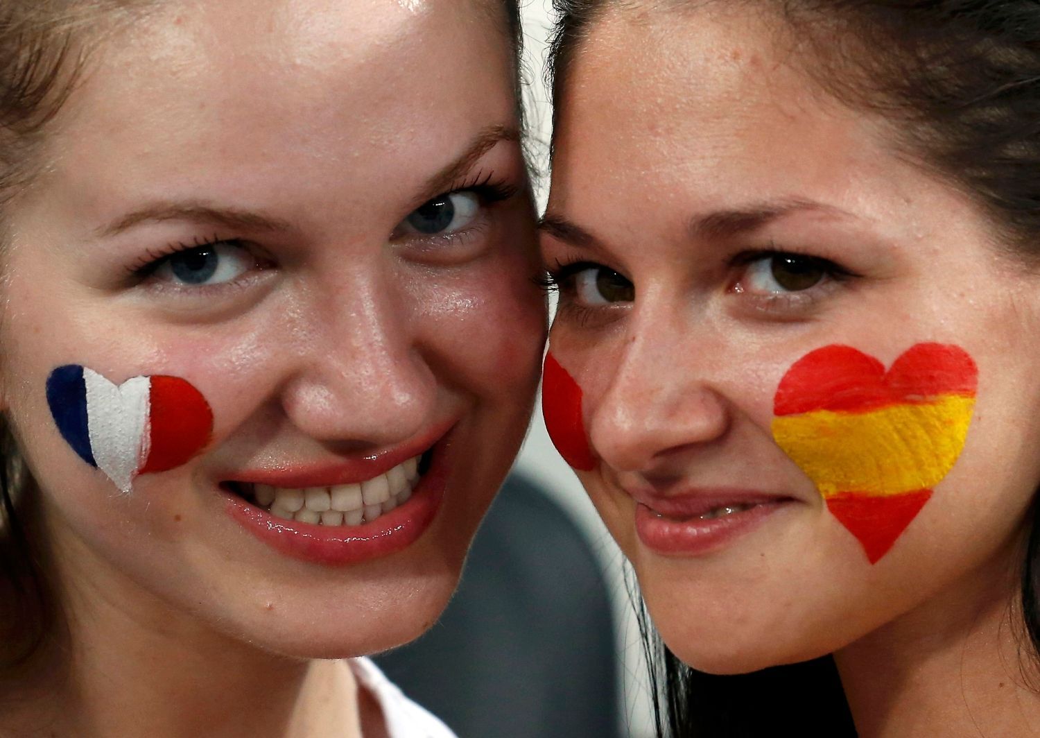 Fanoušci před čtvrtfinálovým utkáním mezi Španělskem a Francií na Euru 2012
