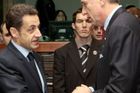NBÚ řeší, jak unikl hovor Topolánka se Sarkozym