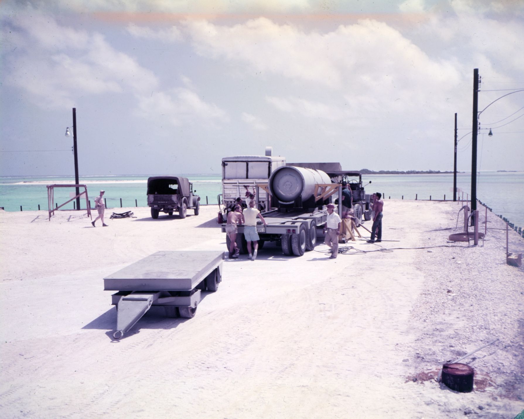 Castle Bravo, test, vodíková bomba, atol Bikiny, USA, Zahraničí