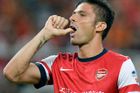 ŽIVĚ Arsenal - Neapol 2:0, Arsenal vyhrál podesáté v řadě