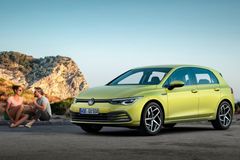 Volkswagen bez stěžejních modelů. Dočasně nelze objednávat SUV Tiguan ani Golf