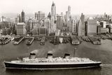 Loď Normandie v New Yorku.