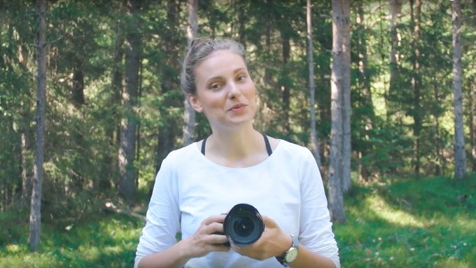 Magdalena Fukanová z Czech Vibes vysvětluje, jak natáčet video s levnou zrcadlovkou.