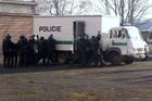 Policie obvinila 3 muže z přepadení dodávky v Praze