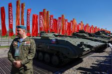 Rusko vystavuje kořist z války na Ukrajině. K vidění je i české BVP