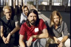 Foo Fighters jsou v Nirvaně a vracejí se do tvrdé hry