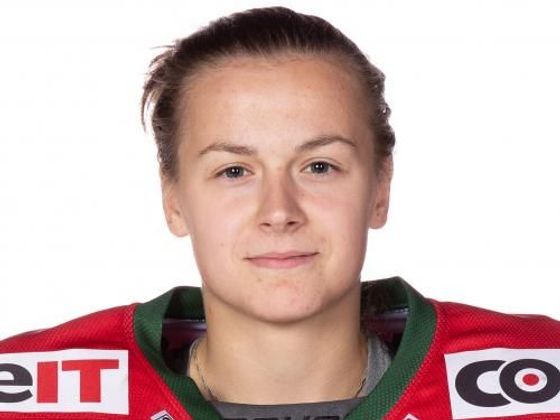Klára Peslarová: 22 let, brankářka Klára Peslarová, česká hokejista ve švédském klubu Modo