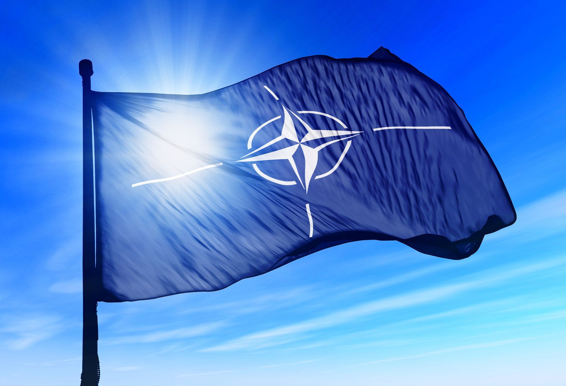 NATO / Vlajka / Ilustrační snímek / Shutterstock