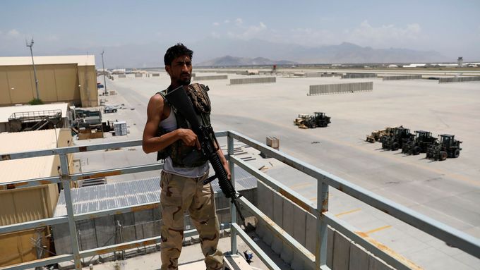 Američtí vojáci opouští Afghánistán.