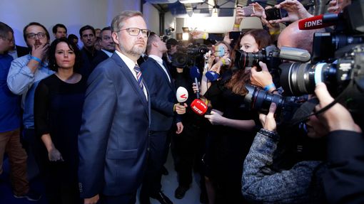 Volby 2017 - ODS - Předseda strany Petr Fiala se zástupci médií