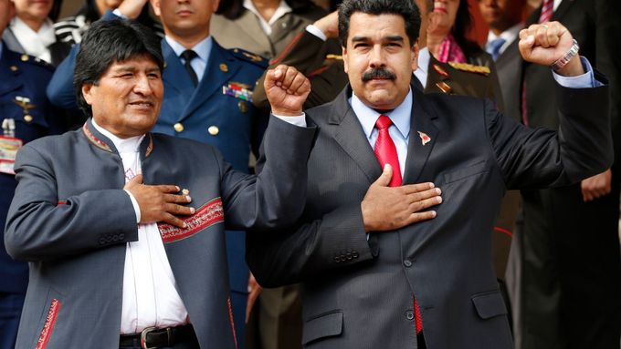 Nicolás Maduro s bolivijským prezidentem na summitu v Caracasu.