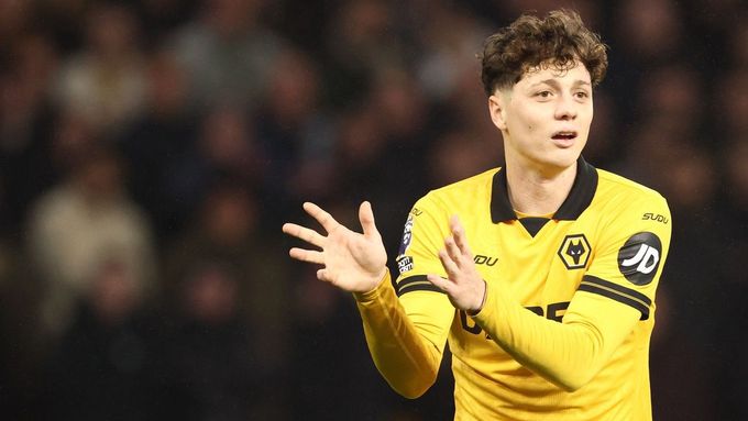 Ladislav Krejčí v utkání proti Manchesteru United.