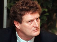Fotografie z roku 1998: Jiří Diviš, tehdejší místopředseda dozorčí rady Mostecké uhelné společnosti.