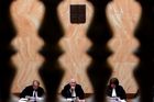 Prezident Zeman vybral trojici nových ústavních soudců