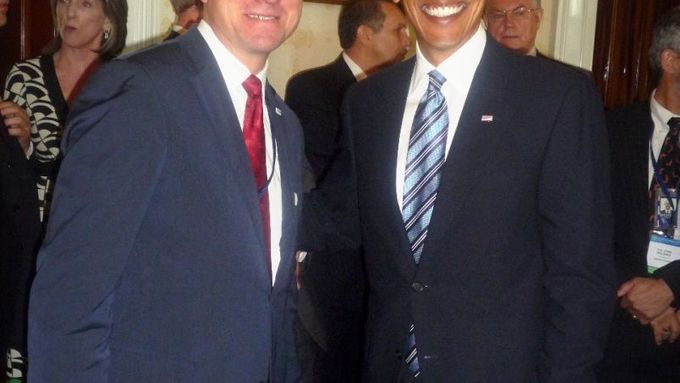 Vy ještě nemáte svou fotku s Obamou? Bursík se s ním jako ekologický šéf Evropské unie setkal dvakrát
