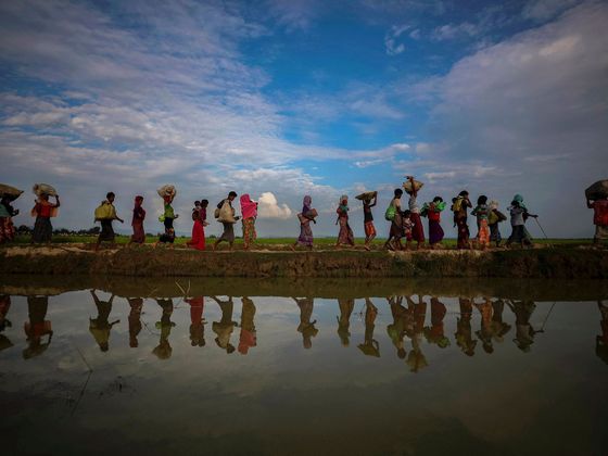 Převratné barmské dějiny Pronásledování Rohingů v Barmě