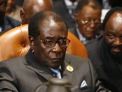 Robert Mugabe na summitu AU v Šarm aš-Šajchu