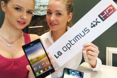 LG Optimus 4X chce soupeřit s iPhonem i Galaxy S3