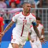 Srb Aleksandar Kolarov slaví gól v zápase Kostarika - Srbsko na MS 2018