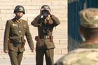 Jižní Korea zadržela vojáka z KLDR. Podařilo se mu utéct přes demilitarizovanou zónu