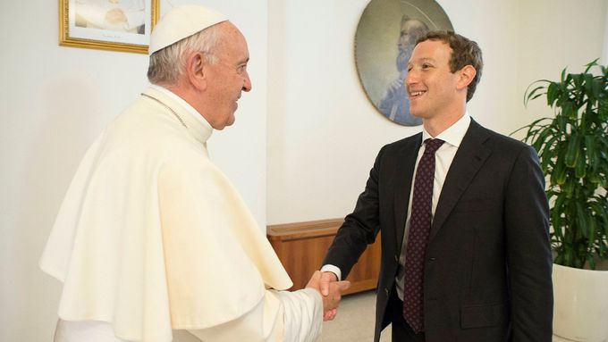 Na počátku bylo slovo. To se mi líbí... (Mark Zuckerberg na audienci papeže Františka, 29. srpna 2016.)