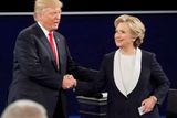 Donald Trump a Hillary Clintonová se podruhé střetli před televizními diváky.