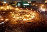 Amr Abdallah Dalsh / únor 2011: Egyptští protivládní demonstranti oslavují na náměstí Tahrír v Káhiře oznámenou rezignaci prezidenta Husního Mubáraka.