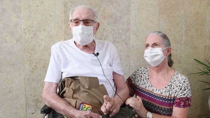 Veterán z druhé světové války Ermando Piveta se ve věku 99 let stal doposud nejstarším Brazilcem, který se zotavil z nemoci covid-19.