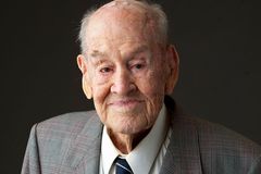 Ve 101 letech zemřel pamětník útěku z nacistického tábora