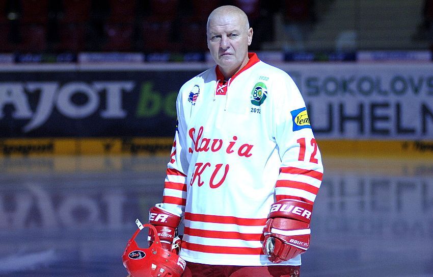 Oslavy 80 let karlovarského hokeje (Richter)