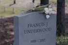 Frank Underwood zřejmě zemřel. Seriál House of Cards za dva měsíce končí