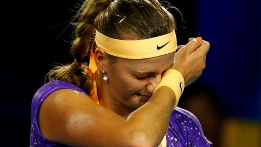 Smutná Petra Kvitová končí na Australian Open 2013.
