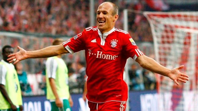 Arjen Robben se raduje z gólu