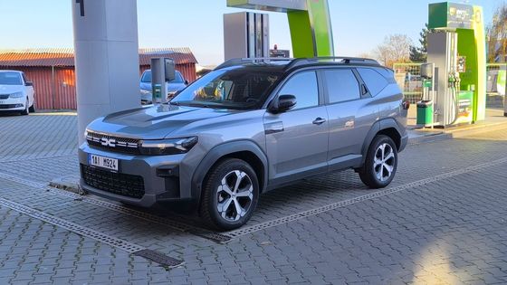 Bláznovství, nebo geniální tah? Až dálnice ukázala, jestli Dacii Bigster chybí nafta