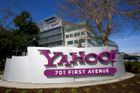 Zájem o internetové aktivity Yahoo má pět uchazečů, o prodeji se rozhodne do týdne