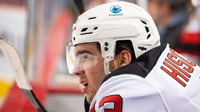 Hokejisté New Jersey Devils budou v nadcházející sezoně nosit na helmě logo společnosti Prudential.