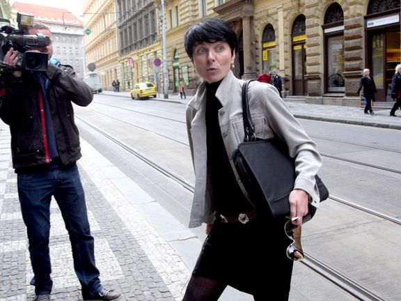 Kdo je Lenka Bradáčová?