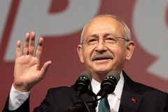 Drobný muž, který jde proti Erdoganovi. Opozičník brání Kurdy a sám patří k menšině