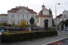 V Roudnici nad Labem prodává státní majetkový úřad areál léčebny dlouhodobě nemocných. Minimální cena ve výběrovém řízení je stanovena na 25,2 milionu korun.