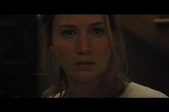 Trailer: Horor matka! s Jennifer Lawrenceovou se chystá do Benátek a ukazuje strašlivé věci