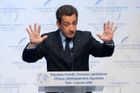 Sarkozy Andoře: Ukažte karty, nebo vám nepovládnu