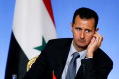 Asadovi ubývají věrní, utekl synovec viceprezidenta