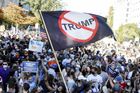Obrazem z amerických ulic: Oslavy Bidenova vítězství i zklamání Trumpova tábora