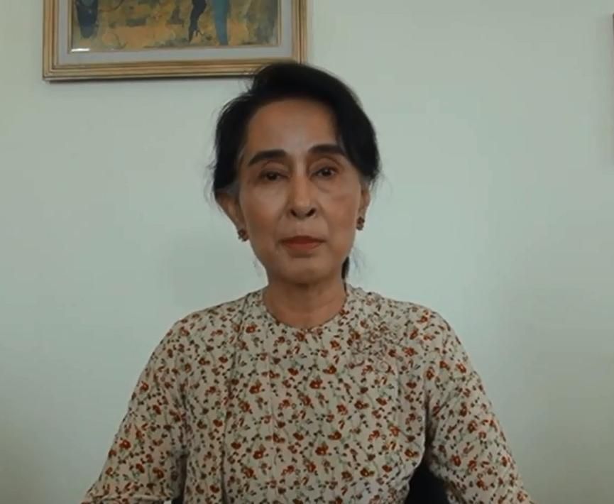 Su Ťij (videovzkaz Česku)
