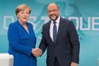 Německu bude možná znovu vládnout velká koalice. Schulz se sejde s Merkelovou a prezidentem