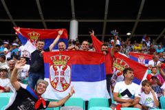 Rusové popřáli hodně štěstí "bratrům". Na fotbalovém šampionátu fandí Srbům