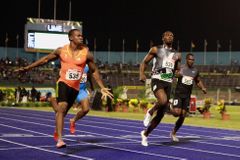 Bolta na jamajském šampionátu porazil v rekordním čase Blake
